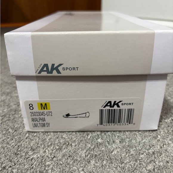 Anne Klein Sport Metallic Gold Flats with Bows - Picture 9 of 10